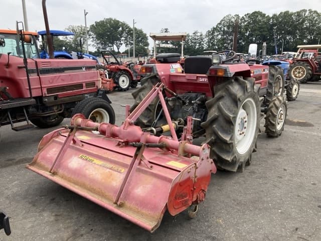 Tractor — Auction (lot 8457-1337)