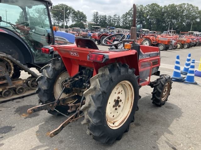 Tractor — Auction (lot 8457-1338)