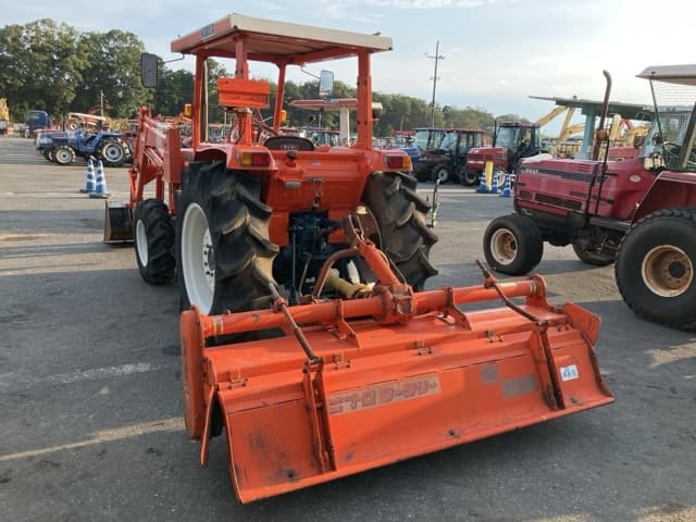 Tractor — Auction (lot 8457-1339)