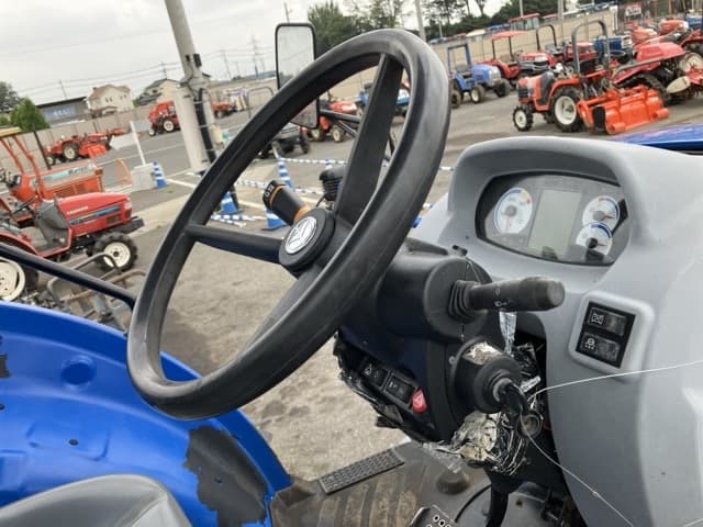 Tractor — Auction (lot 8457-1340)