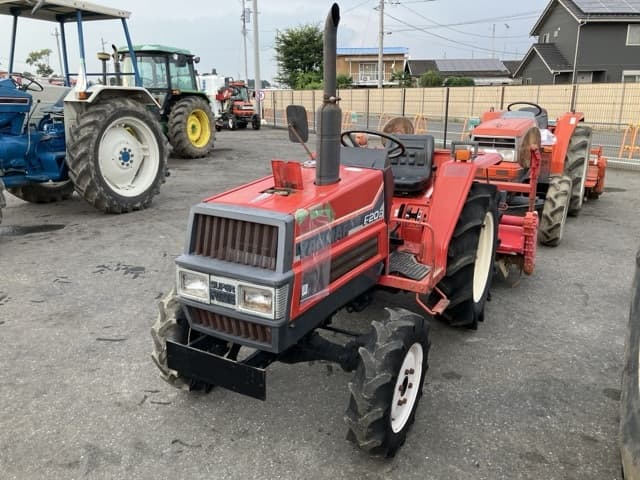 Tractor — Auction (lot 8457-1343)