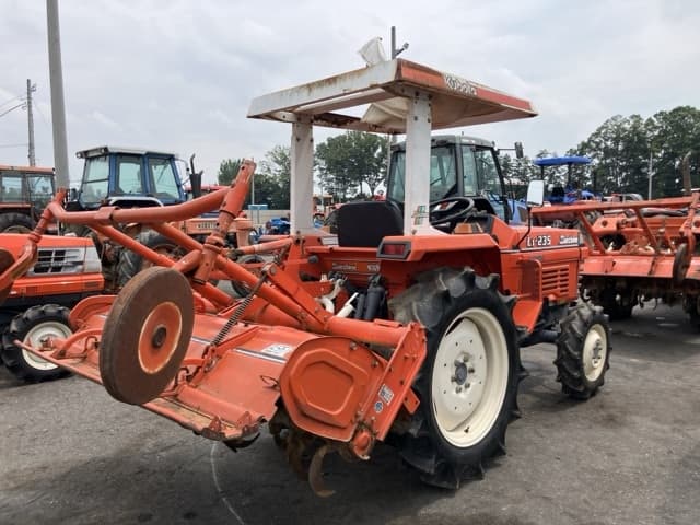 Tractor — Auction (lot 8457-1344)