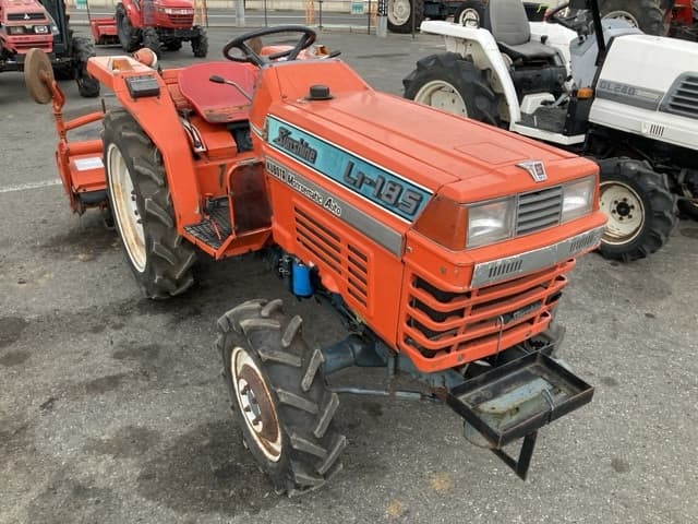 Tractor — Auction (lot 8457-1350)