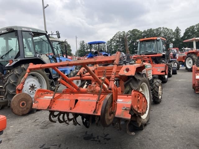 Tractor — Auction (lot 8457-1351)