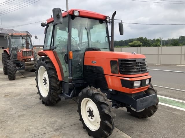 Tractor — Auction (lot 8457-1352)