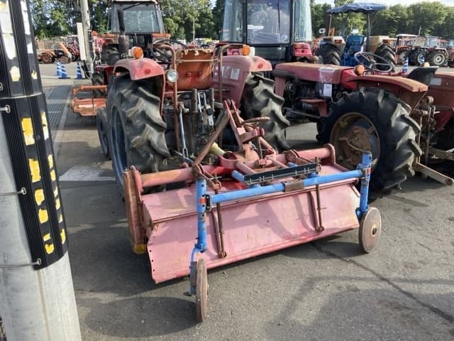 Tractor — Auction (lot 8457-1368)