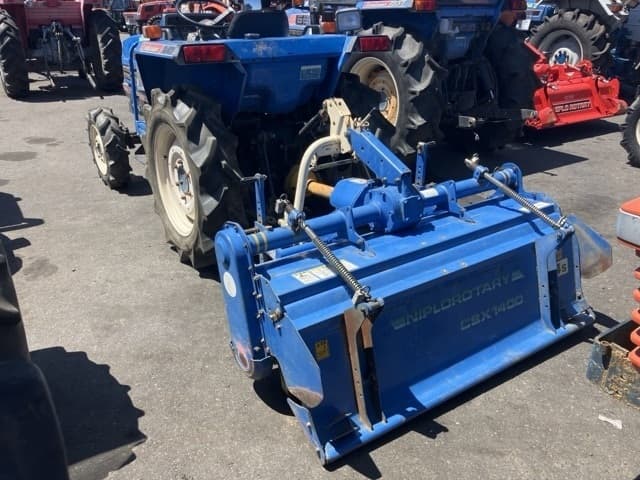 Tractor — Auction (lot 8457-1370)