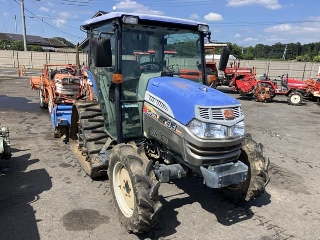 Tractor — Auction (lot 8457-1372)