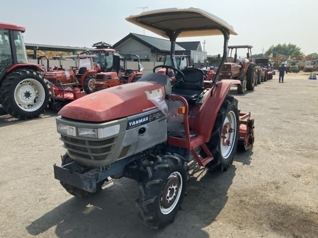 Tractor — Auction (lot 8457-1379)
