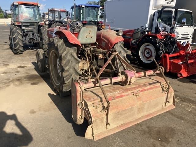 Tractor — Auction (lot 8457-1380)