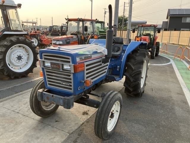 Tractor — Auction (lot 8457-1386)
