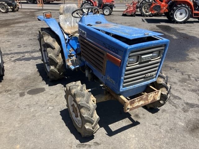 Tractor — Auction (lot 8457-1388)