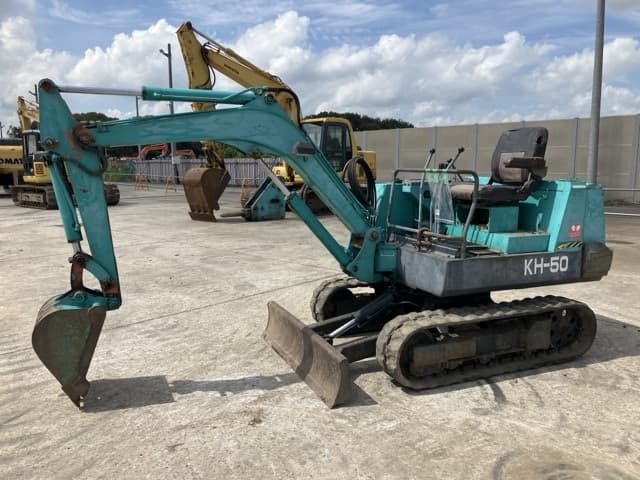 MINI EXCAVATOR — Auction (lot 8457-139)