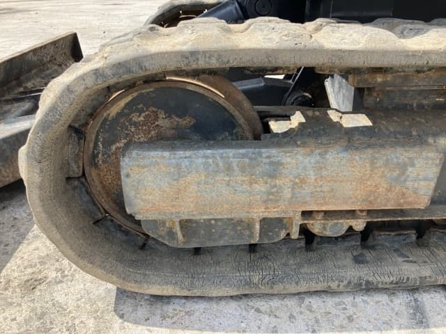 MINI EXCAVATOR — Auction (lot 8457-139)