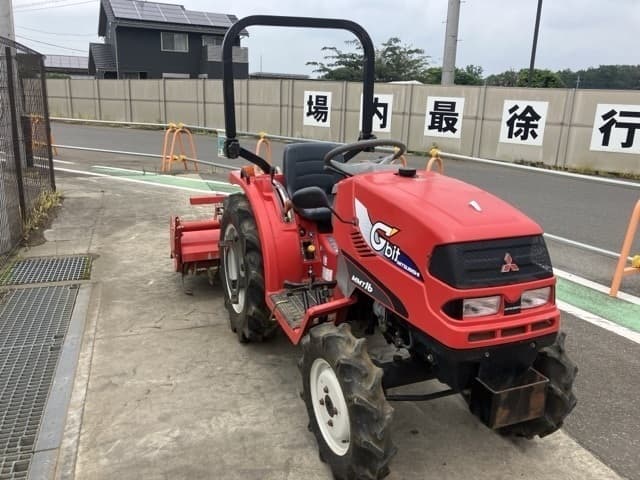 Tractor — Auction (lot 8457-1394)