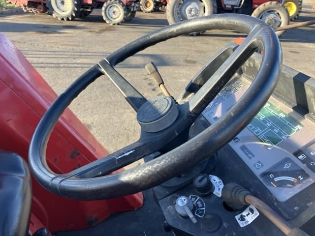 Tractor — Auction (lot 8457-1395)