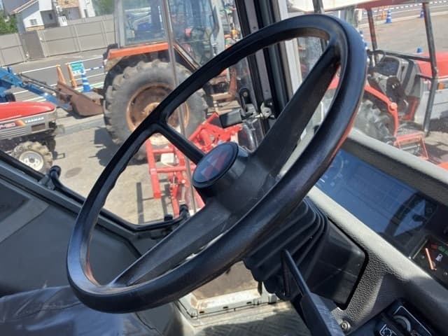 Tractor — Auction (lot 8457-1400)