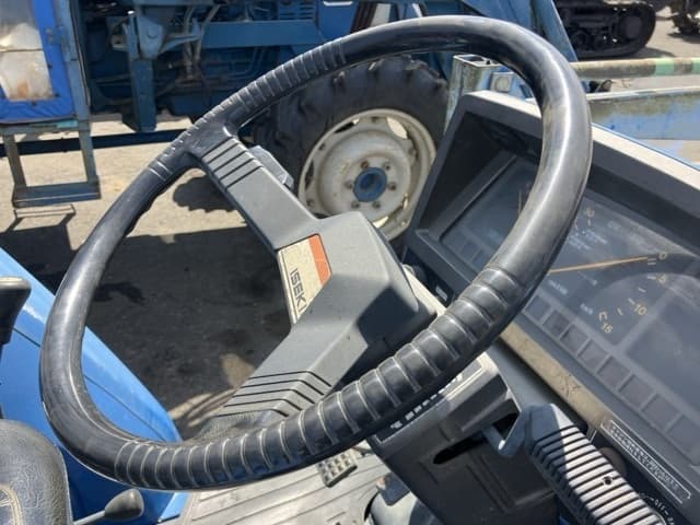 Tractor — Auction (lot 8457-1411)