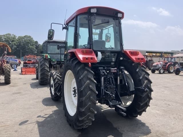 Tractor — Auction (lot 8457-1412)