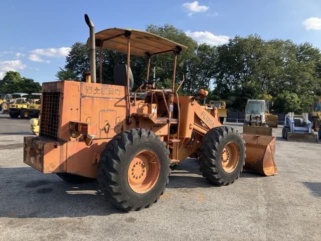 WHEEL LOADER — Auction (lot 8457-142)