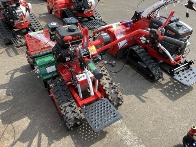 MOWING MACHINE — Auction (lot 8457-1427)