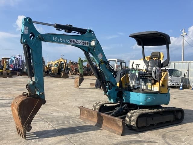 MINI EXCAVATOR — Auction (lot 8457-143)