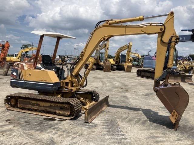 MINI EXCAVATOR — Auction (lot 8457-145)