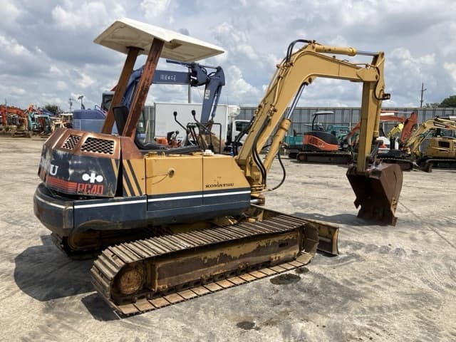 MINI EXCAVATOR — Auction (lot 8457-145)