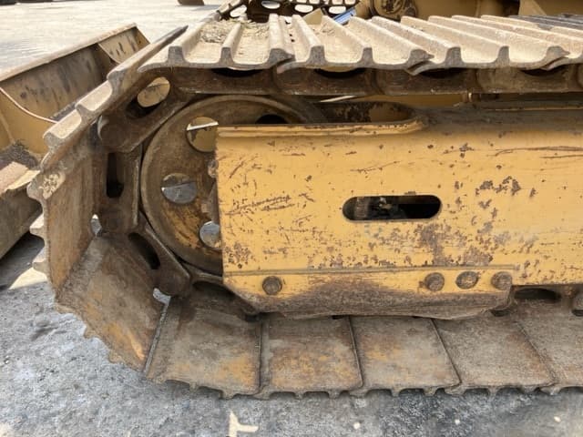 MINI EXCAVATOR — Auction (lot 8457-145)