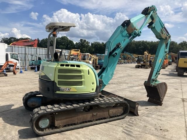 MINI EXCAVATOR — Auction (lot 8457-151)