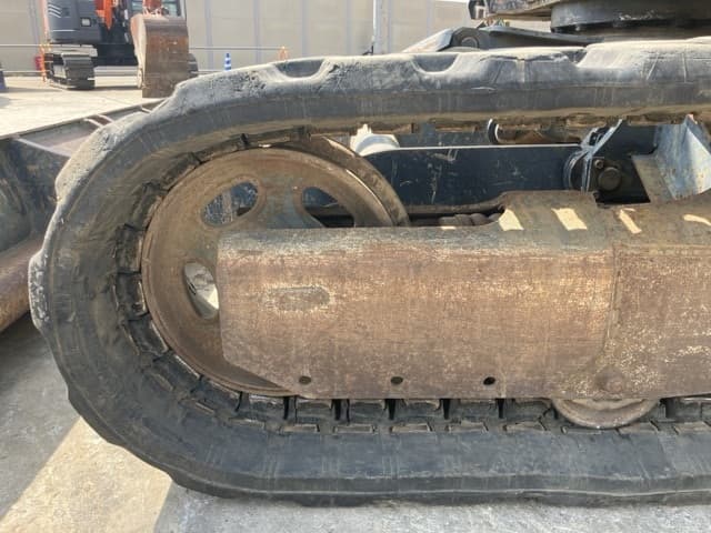 MINI EXCAVATOR — Auction (lot 8457-151)