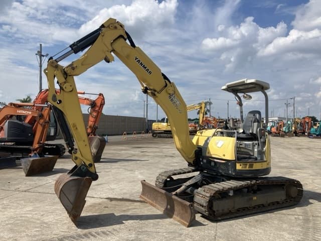 MINI EXCAVATOR — Auction (lot 8457-152)