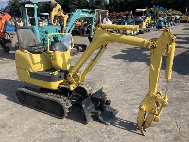 MINI EXCAVATOR — Auction (lot 8457-155)