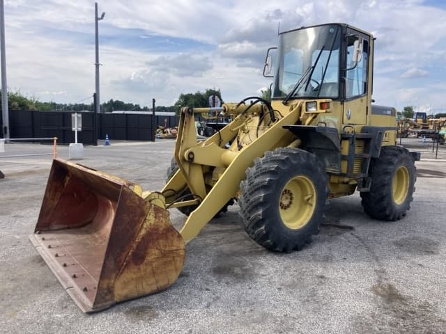 WHEEL LOADER — Auction (lot 8457-158)