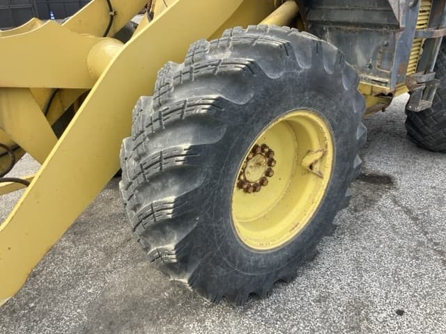 WHEEL LOADER — Auction (lot 8457-158)