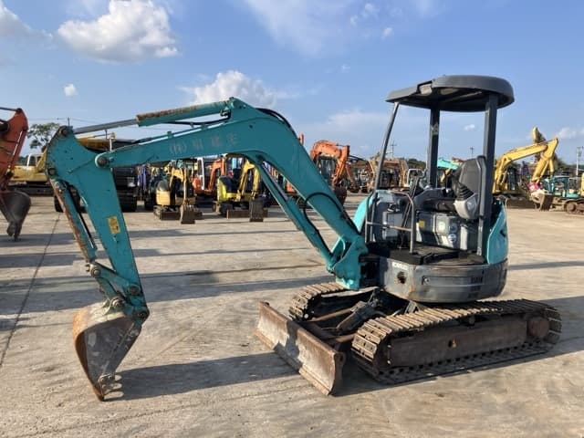 MINI EXCAVATOR — Auction (lot 8457-160)