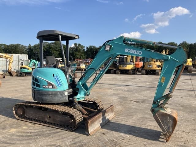 MINI EXCAVATOR — Auction (lot 8457-160)