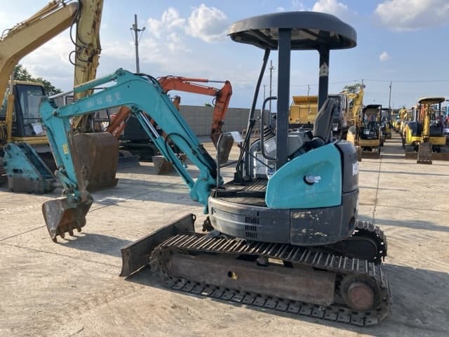MINI EXCAVATOR — Auction (lot 8457-160)