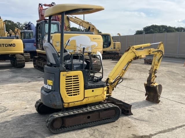 MINI EXCAVATOR — Auction (lot 8457-162)