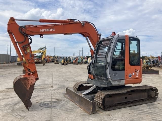 EXCAVATOR — Auction (lot 8457-175)
