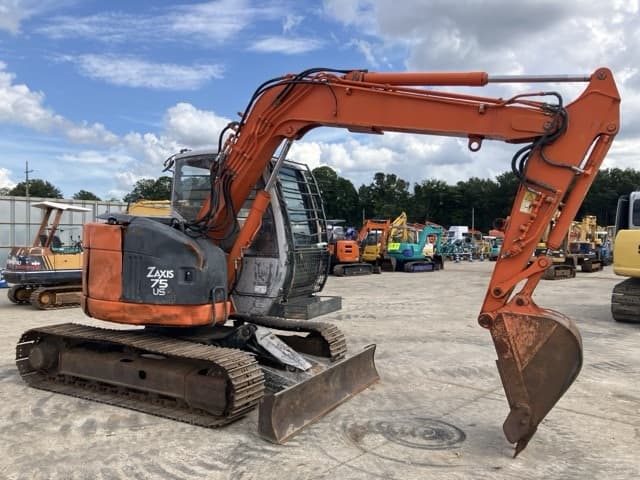 EXCAVATOR — Auction (lot 8457-175)