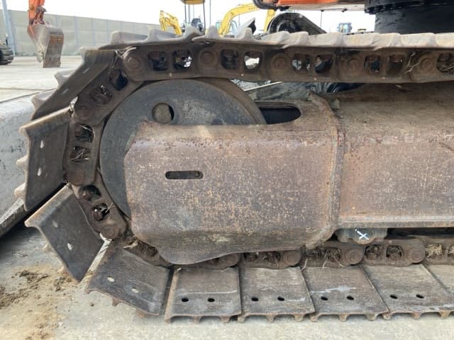 EXCAVATOR — Auction (lot 8457-175)