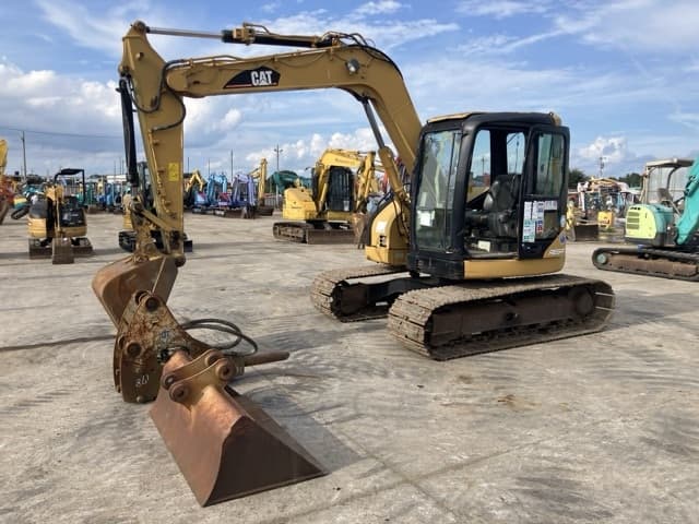 EXCAVATOR — Auction (lot 8457-178)