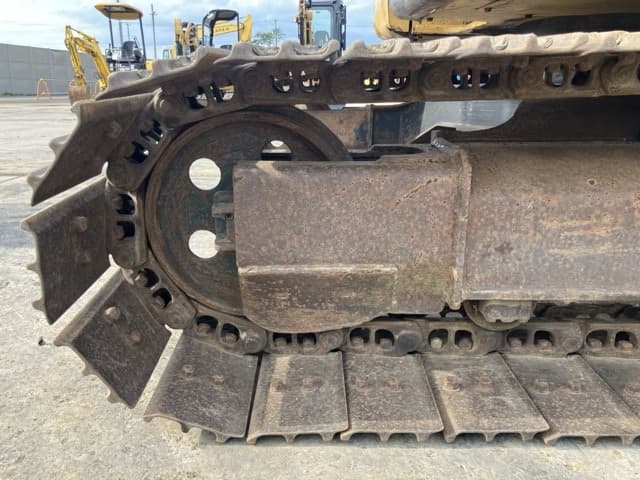 EXCAVATOR — Auction (lot 8457-178)