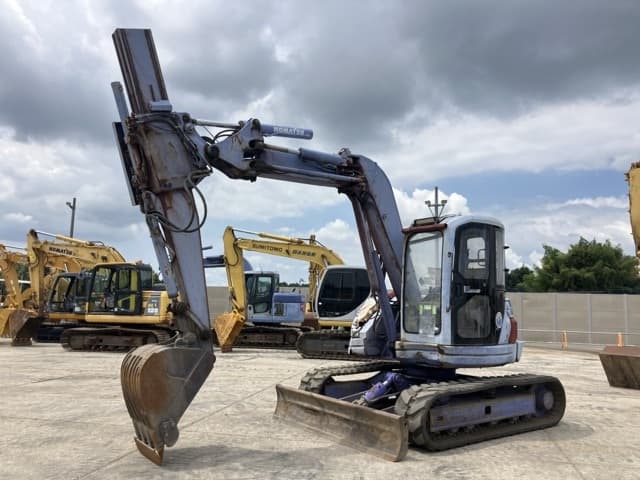 EXCAVATOR — Auction (lot 8457-18)