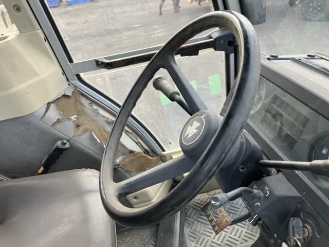 Tractor — Auction (lot 8457-1809)