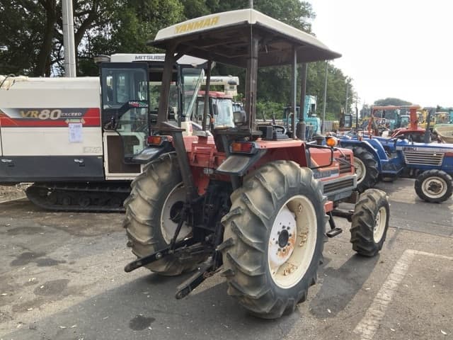 Tractor — Auction (lot 8457-1812)