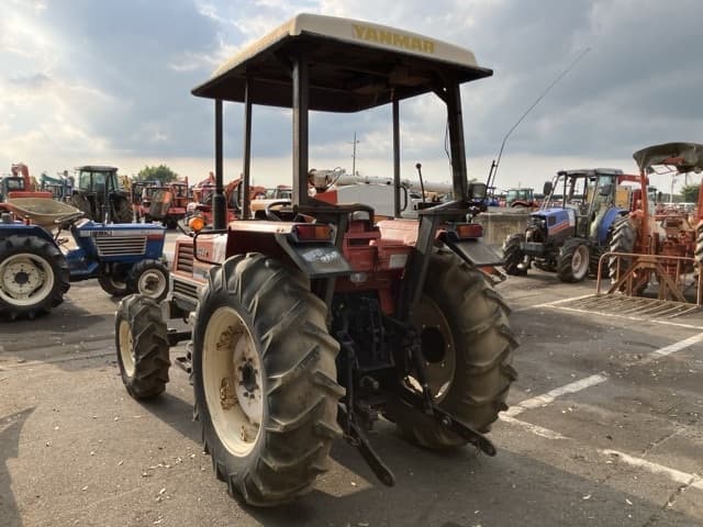 Tractor — Auction (lot 8457-1812)