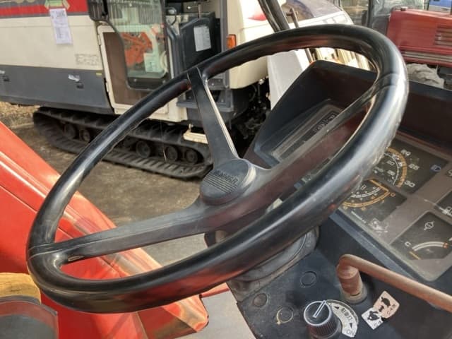 Tractor — Auction (lot 8457-1812)