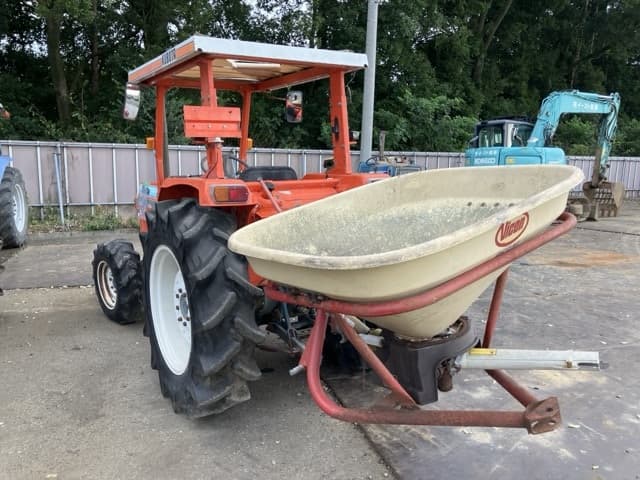 Tractor — Auction (lot 8457-1817)